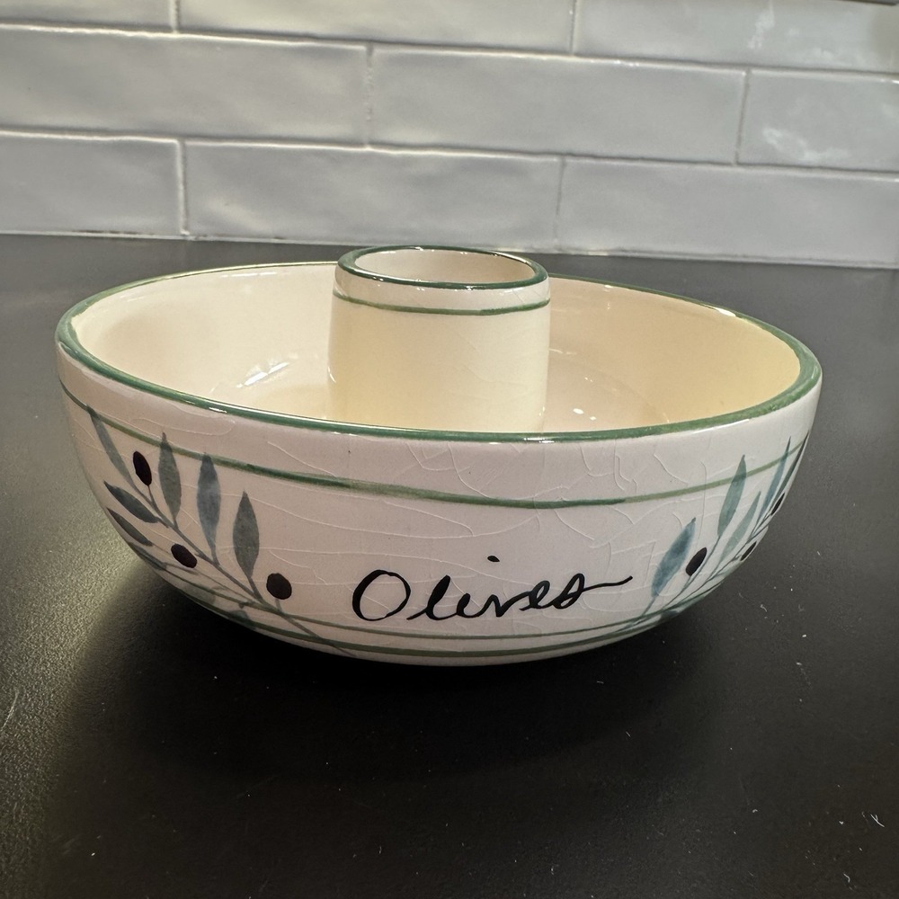 1996 Boston Warehouse OLIVES Bowl 6 1/2" Diameter‎ with Central Toothpick Holder